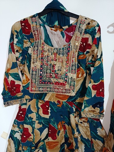 Peplum suit with grara - with,